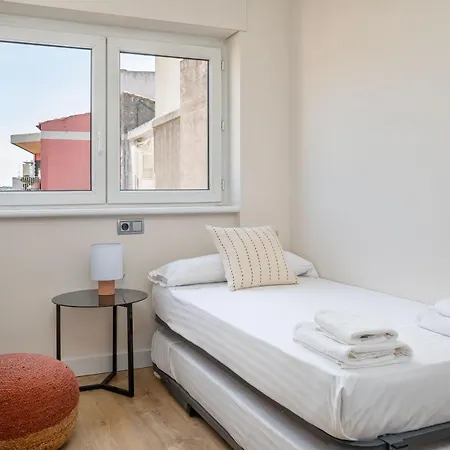 Flateli Penthouse Jaume I * Χιρόνα